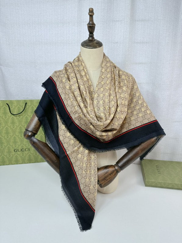 GUCCI 25S SCARF 140 IN CASHMERE 740368