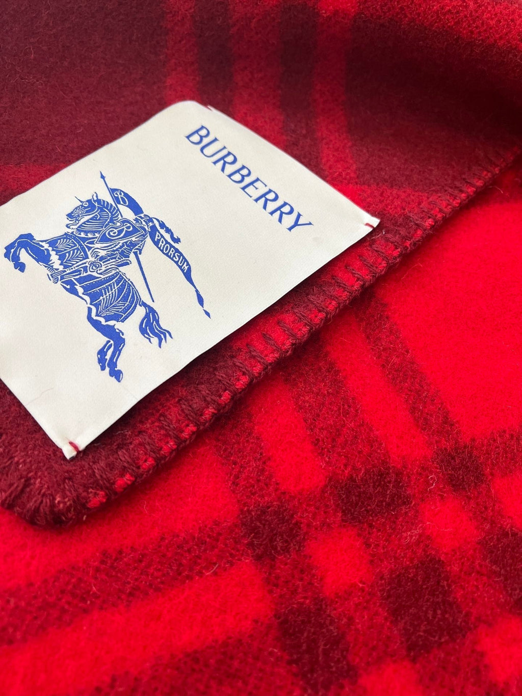 BURBERRY CHECK WOOL 182 CM SCARF GARNET RED 405045