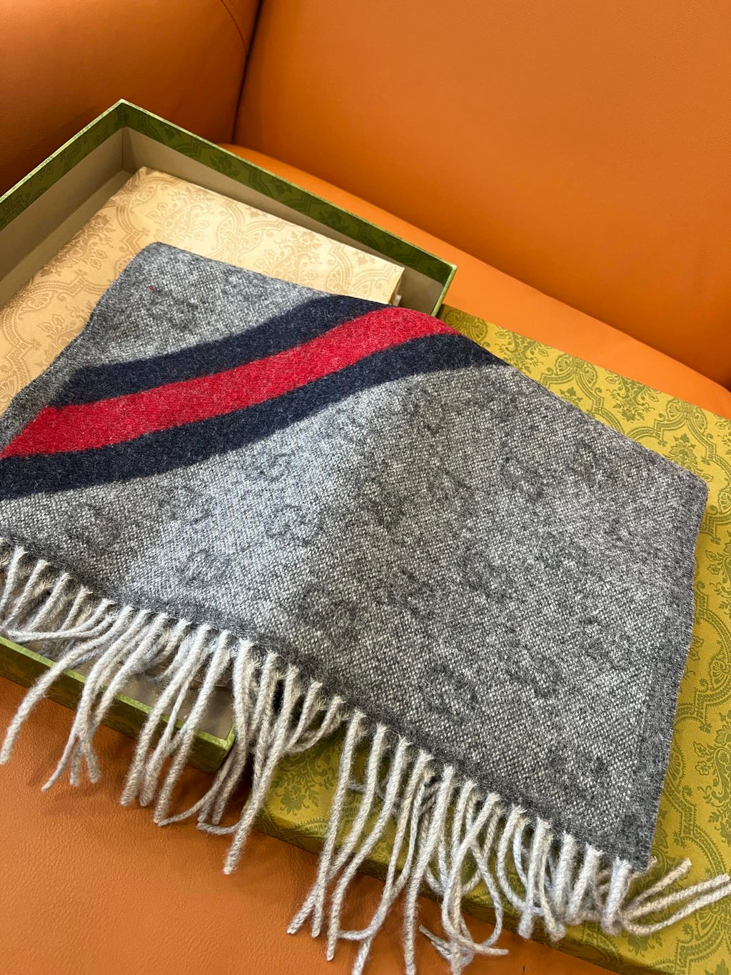 GUCCI 25S SCARF 190 IN WOOL 636373