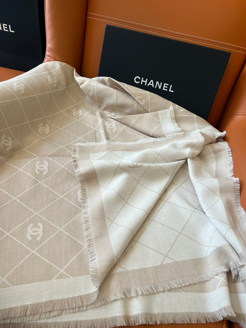 CHANEL 25S SCARF 140 IN WOOL SILK 700809