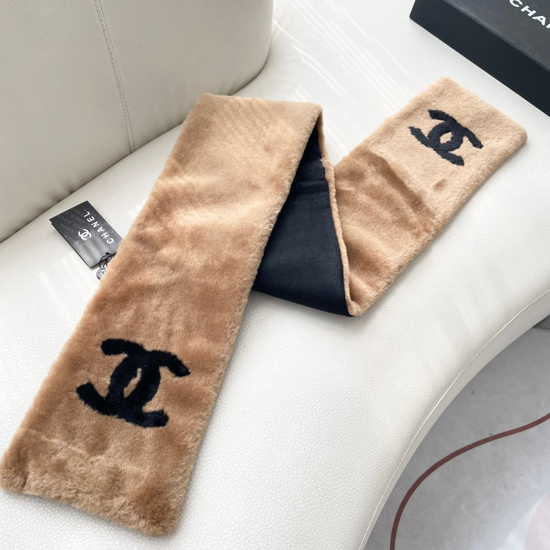 CHANEL 25S SCARF 120 IN FAUX FUR 876435