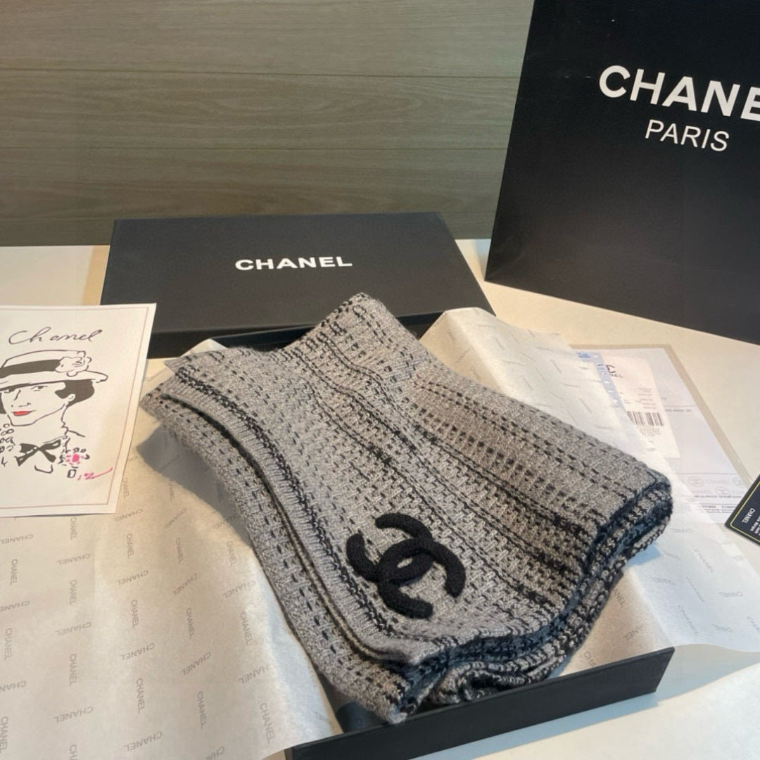 CHANEL 25S SCARF 180 IN CASHMERE 931425