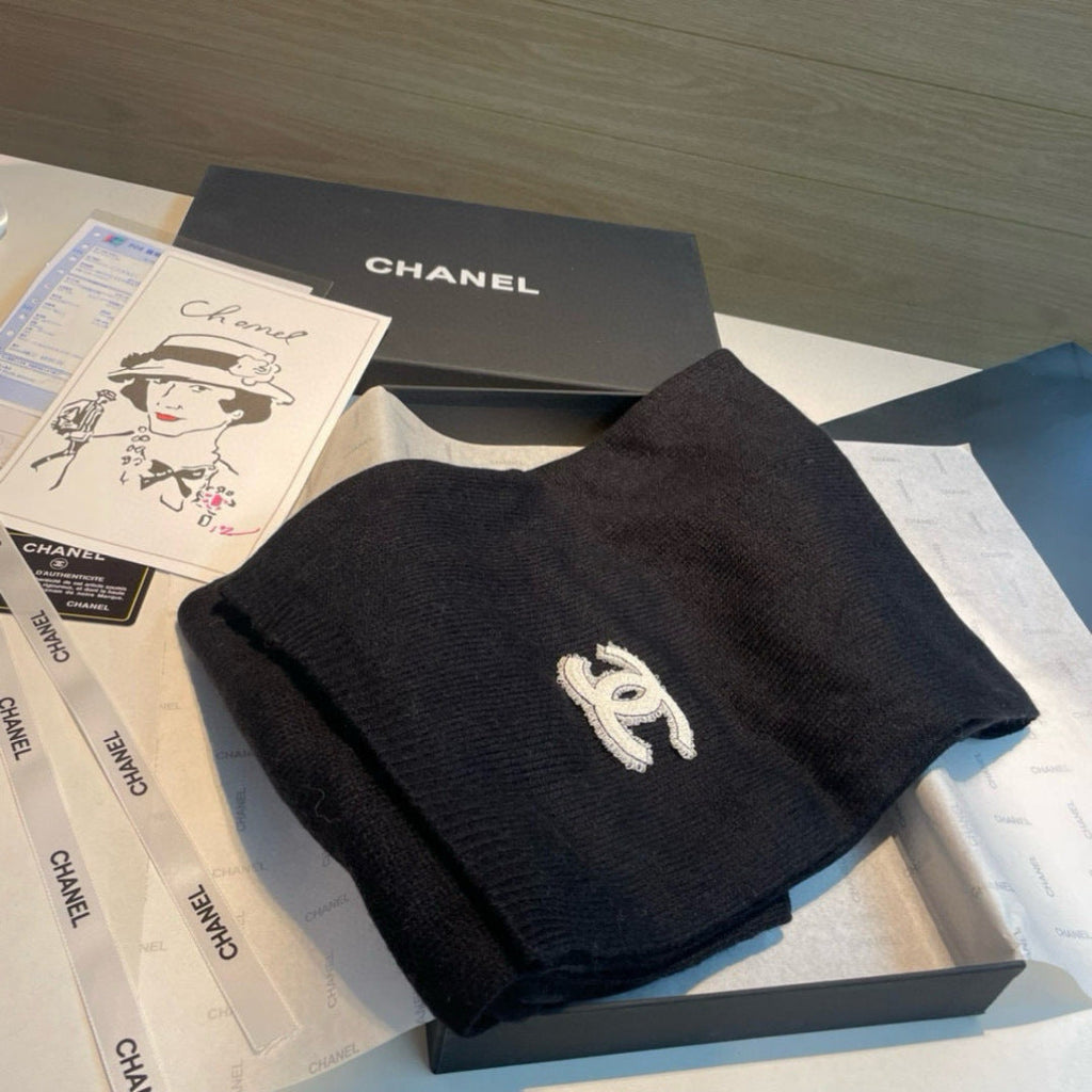 CHANEL 25S SCARF 200 IN WOOL 989888