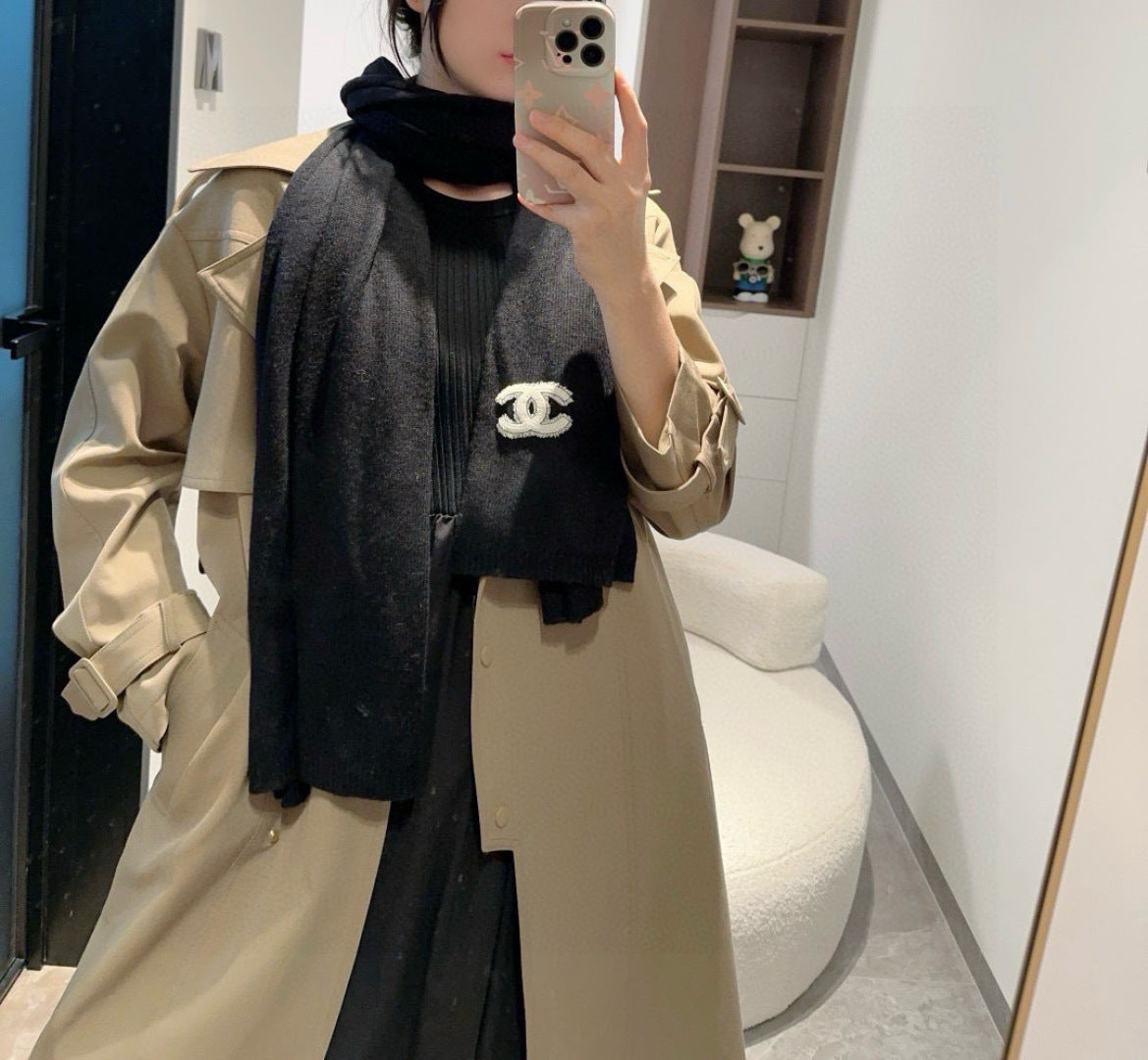 CHANEL 25S SCARF 200 IN WOOL 989888