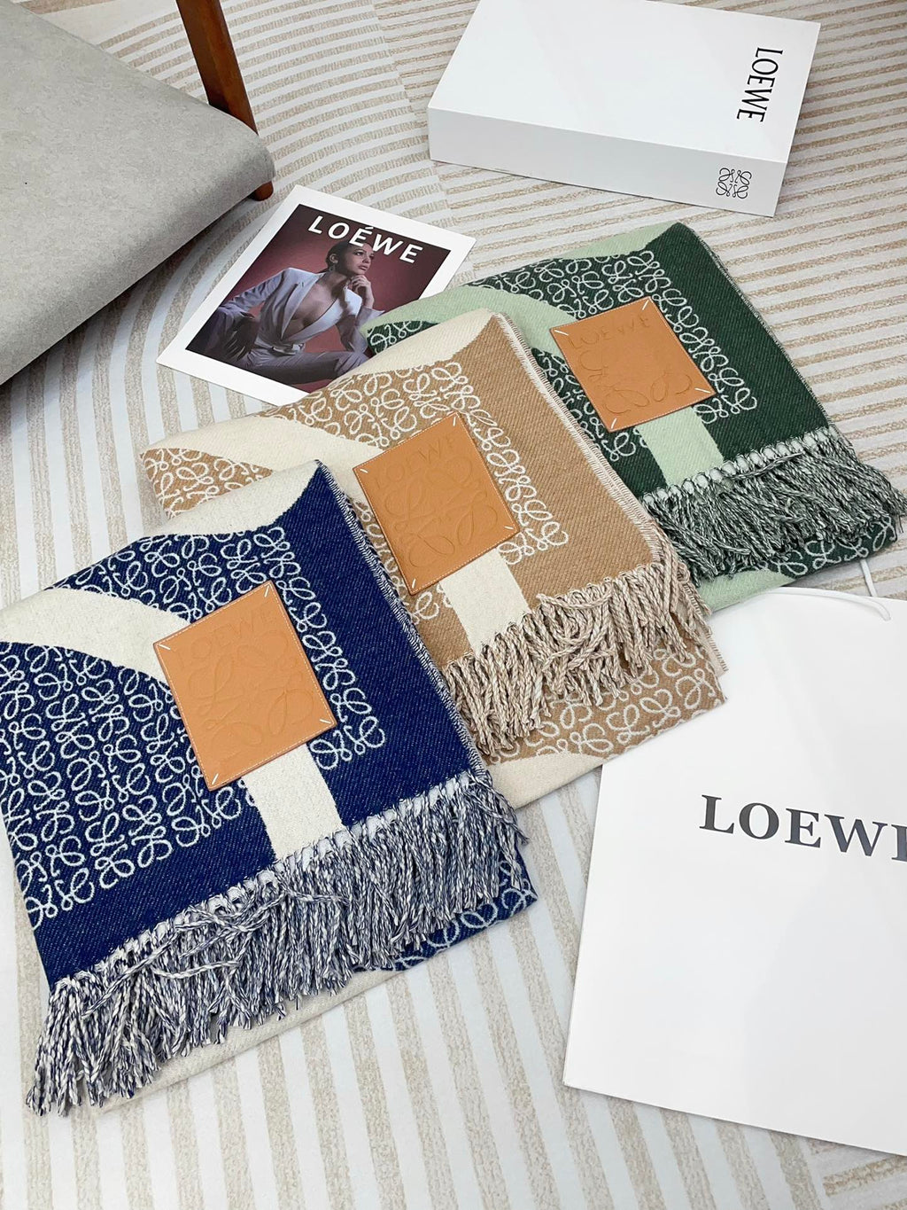 LOEWE ANAGRAM SCARF 140 CM IN NAVY BLUE WOOL 410215