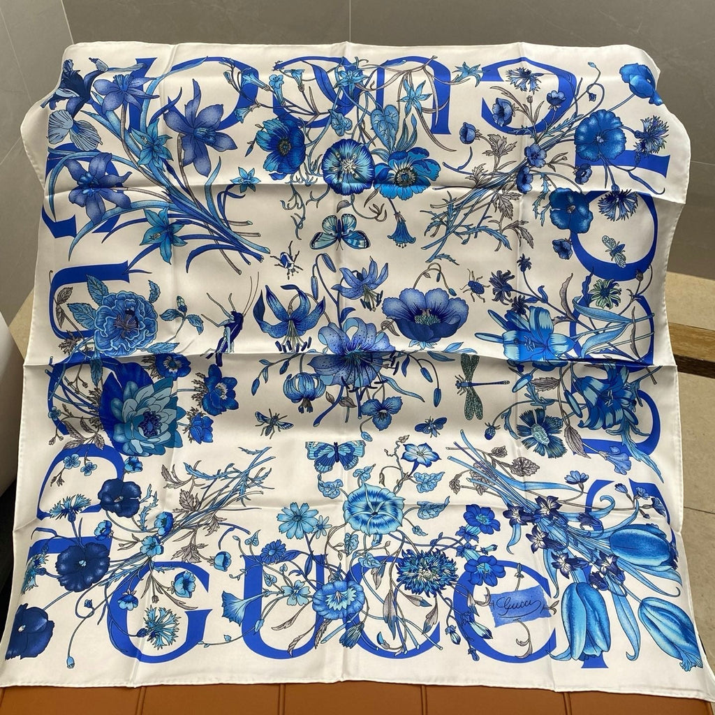 DIOR SCARF 90 CM IN SILK FABRIC 703657