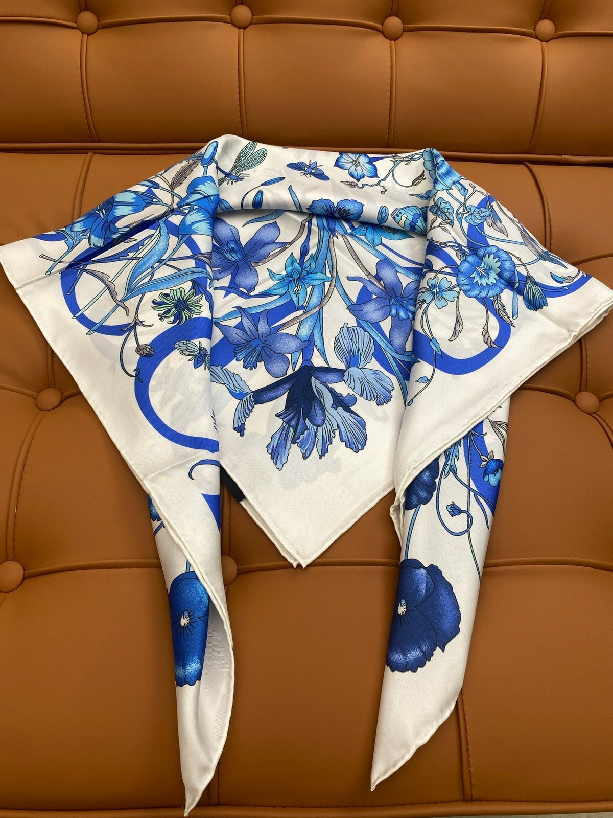 DIOR SCARF 90 CM IN SILK FABRIC 703657