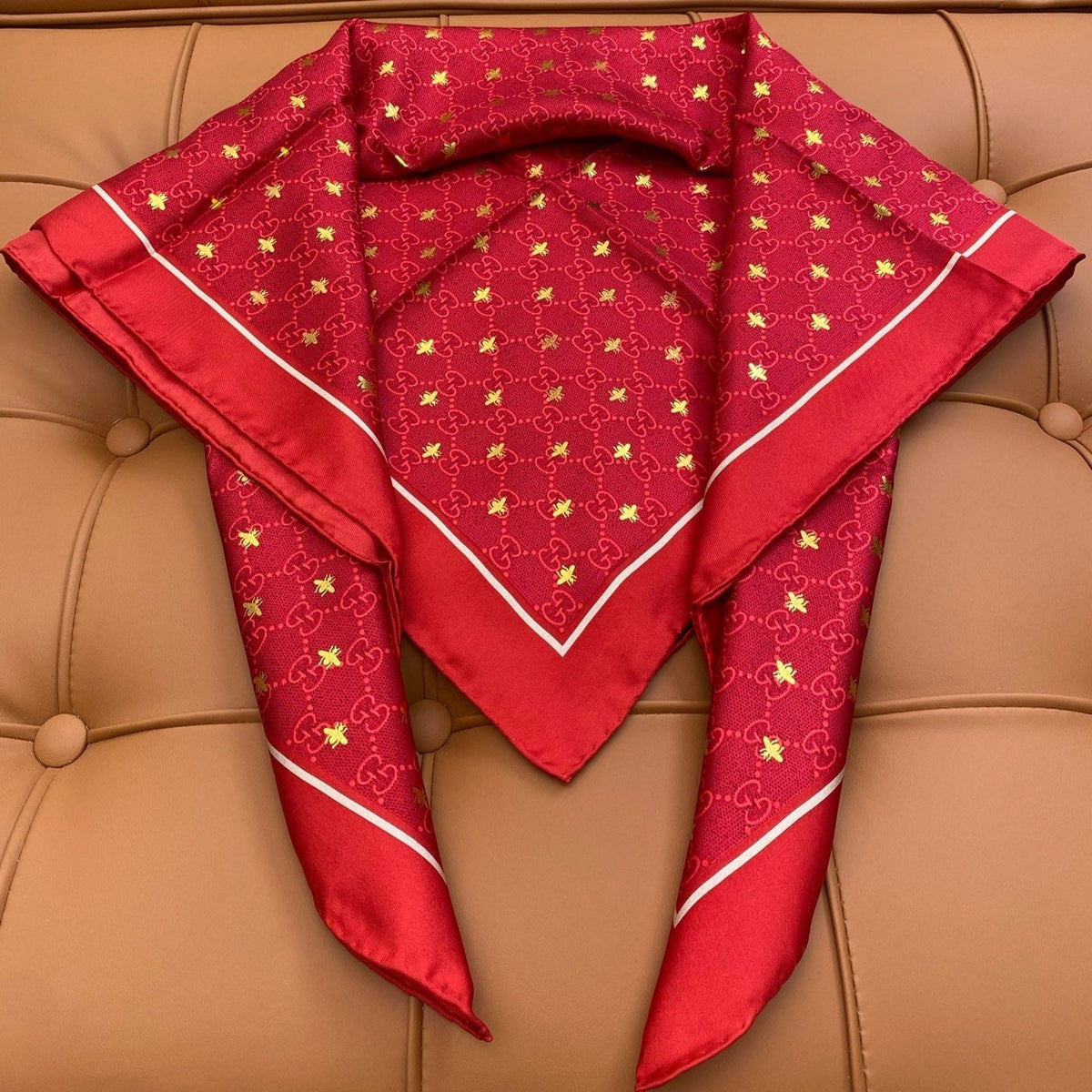 GUCCI 25S SCARF 90 IN SILK 709693