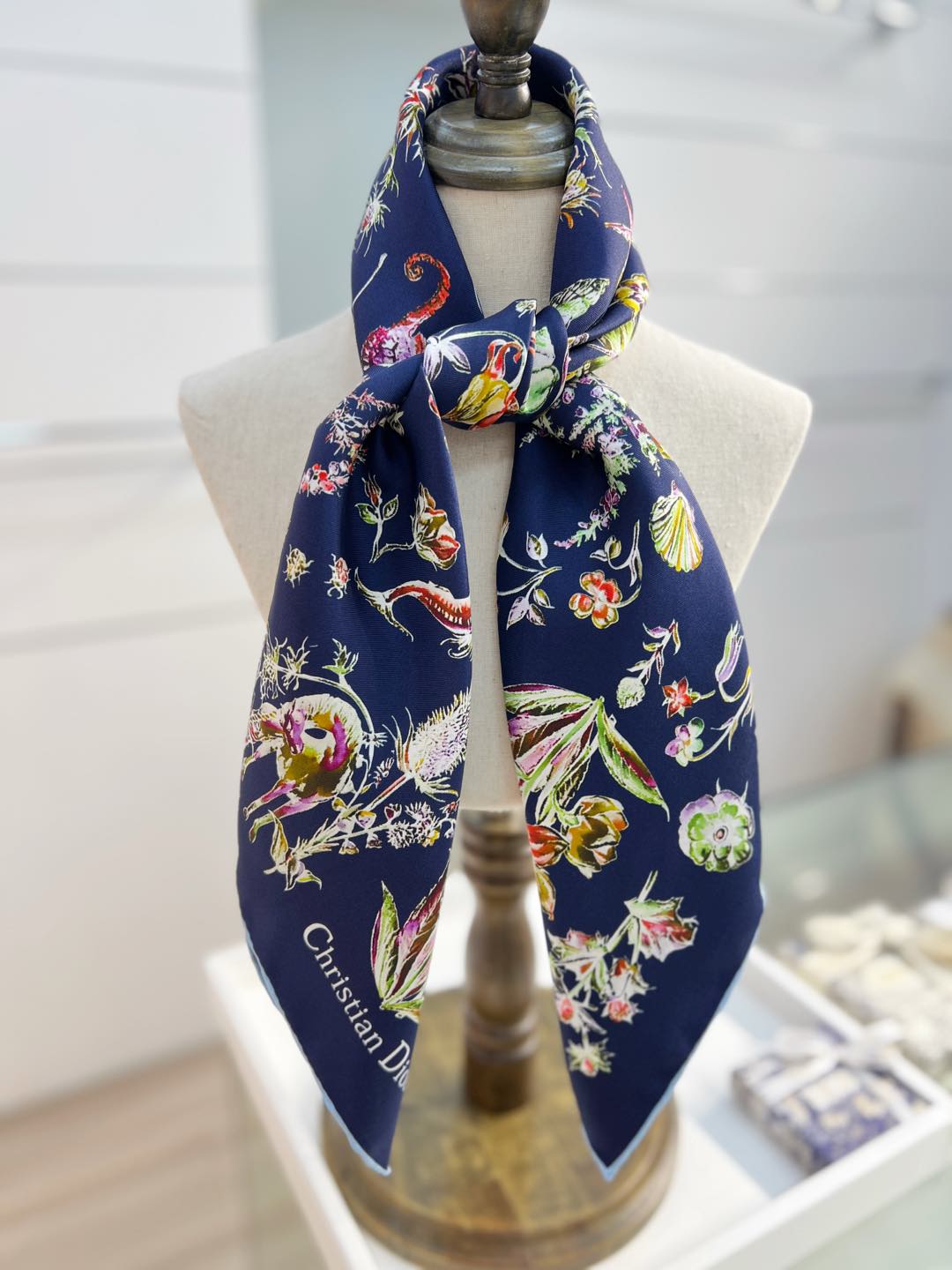 DIOR REVERSIBLE PRINTED SQUARE SCARF 90 CM IN NAVY BLUE SILK 735869