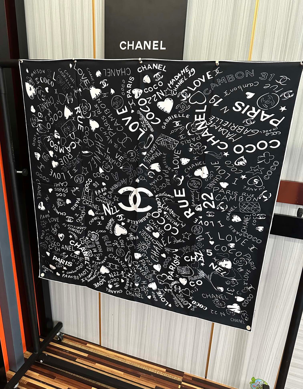CHANEL 25S SCARF 90 IN SILK 738419