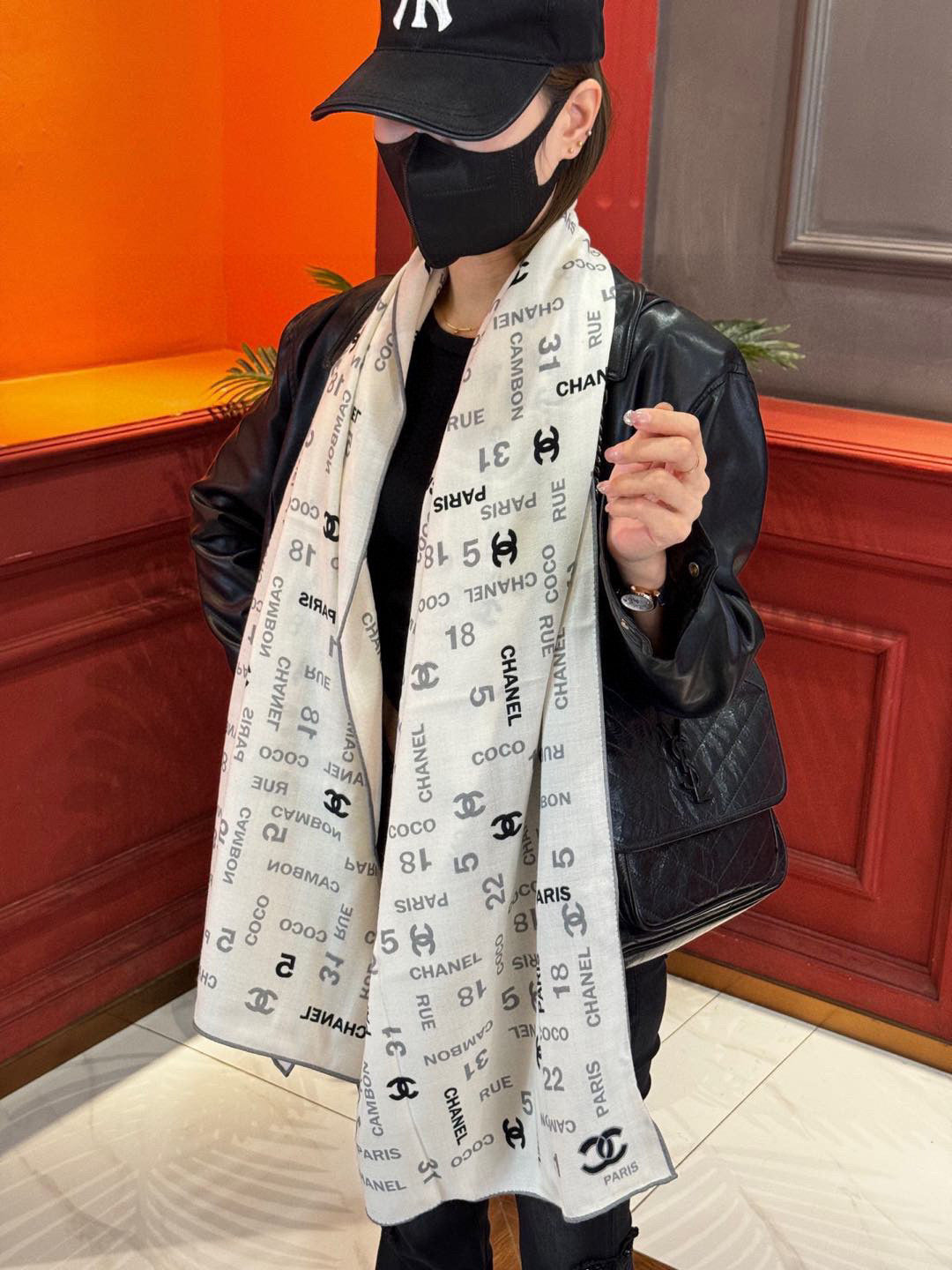 CHANEL 25S SCARF 180 IN CASHMERE SILK 738479