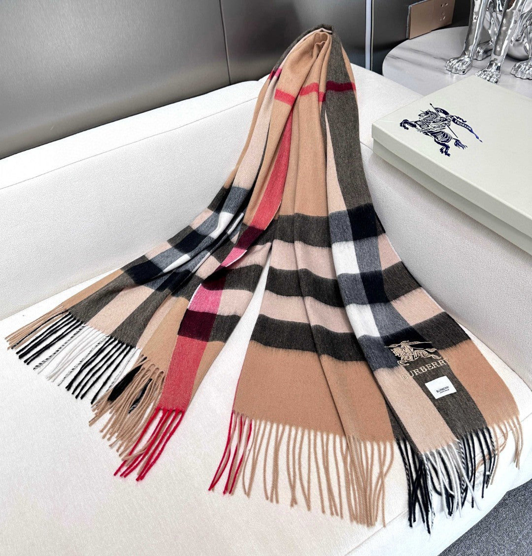 BURBERRY BBR SCARF 200 CM IN CASHMERE 674881