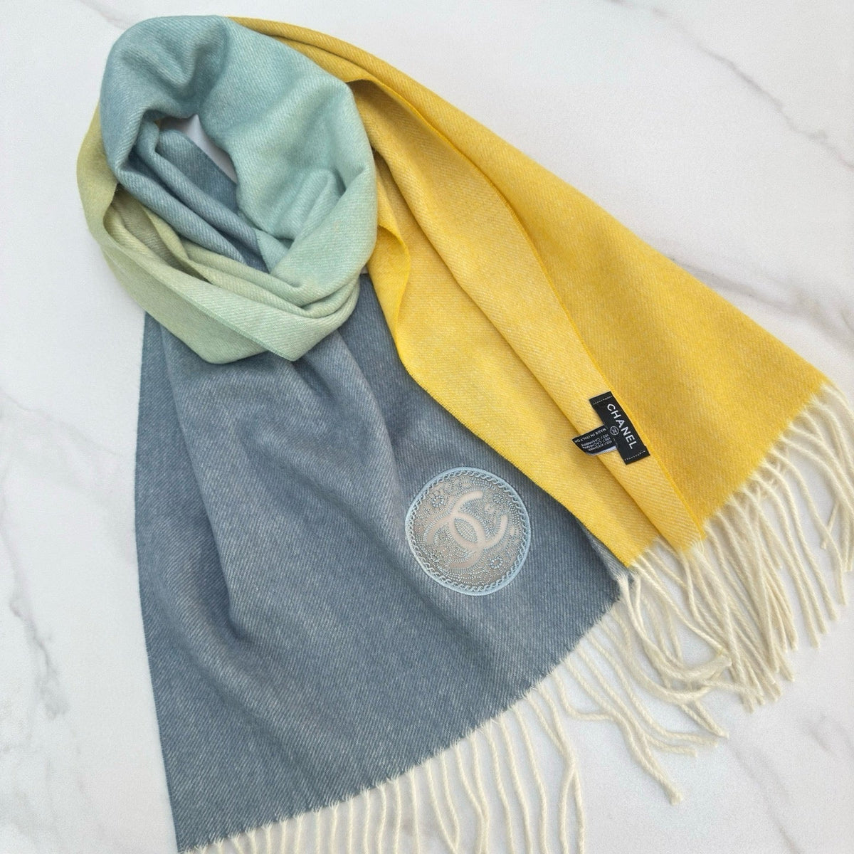 CHANEL 25S SCARF 180 IN CASHMERE 876135